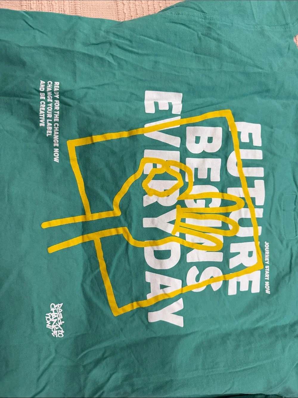 Zara Teal Short-Sleeve Graphic Tee with Yellow Accent